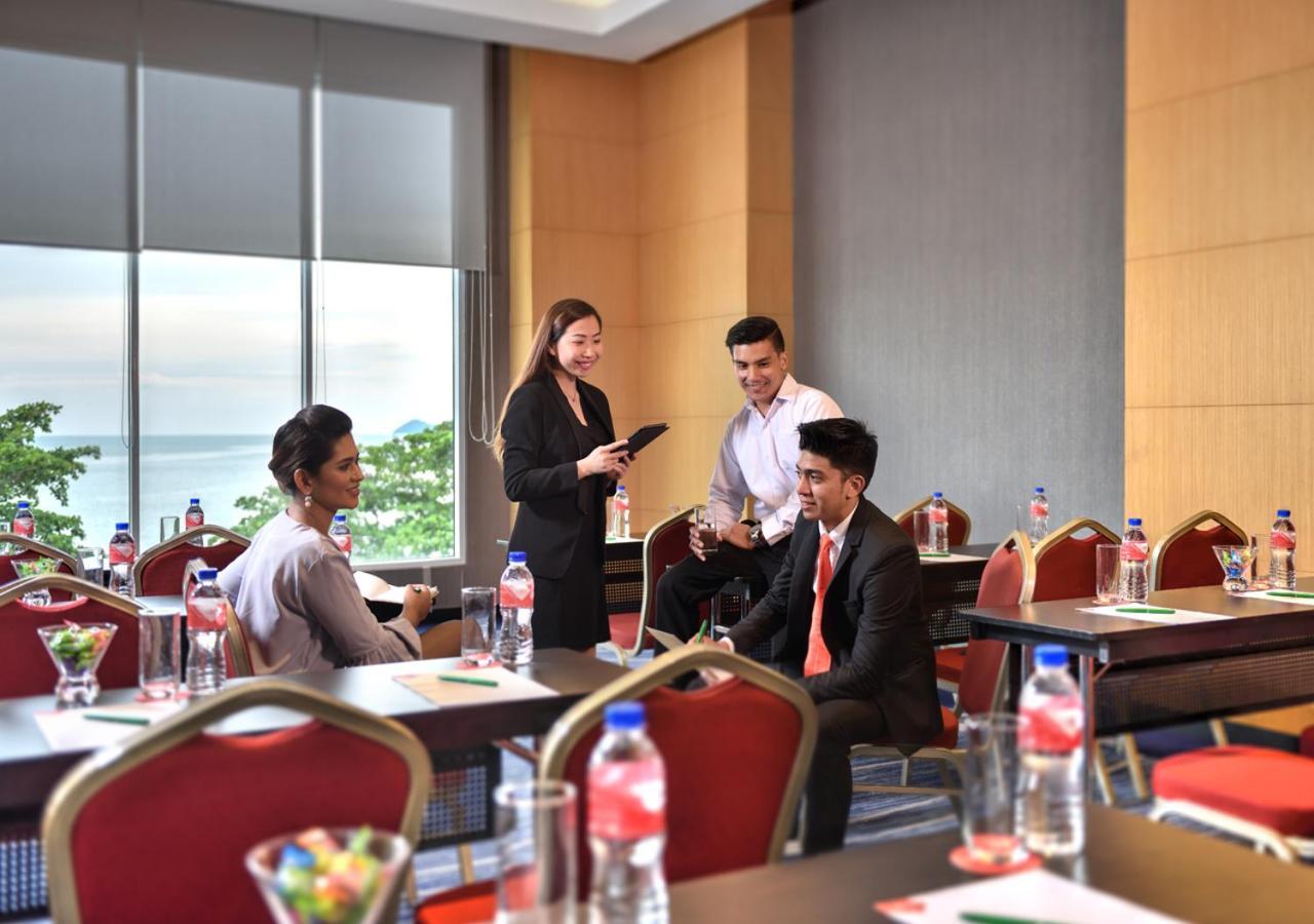 فندق ليكسز سويتس بينانغ بيان ليباس المظهر الخارجي الصورة Meeting room